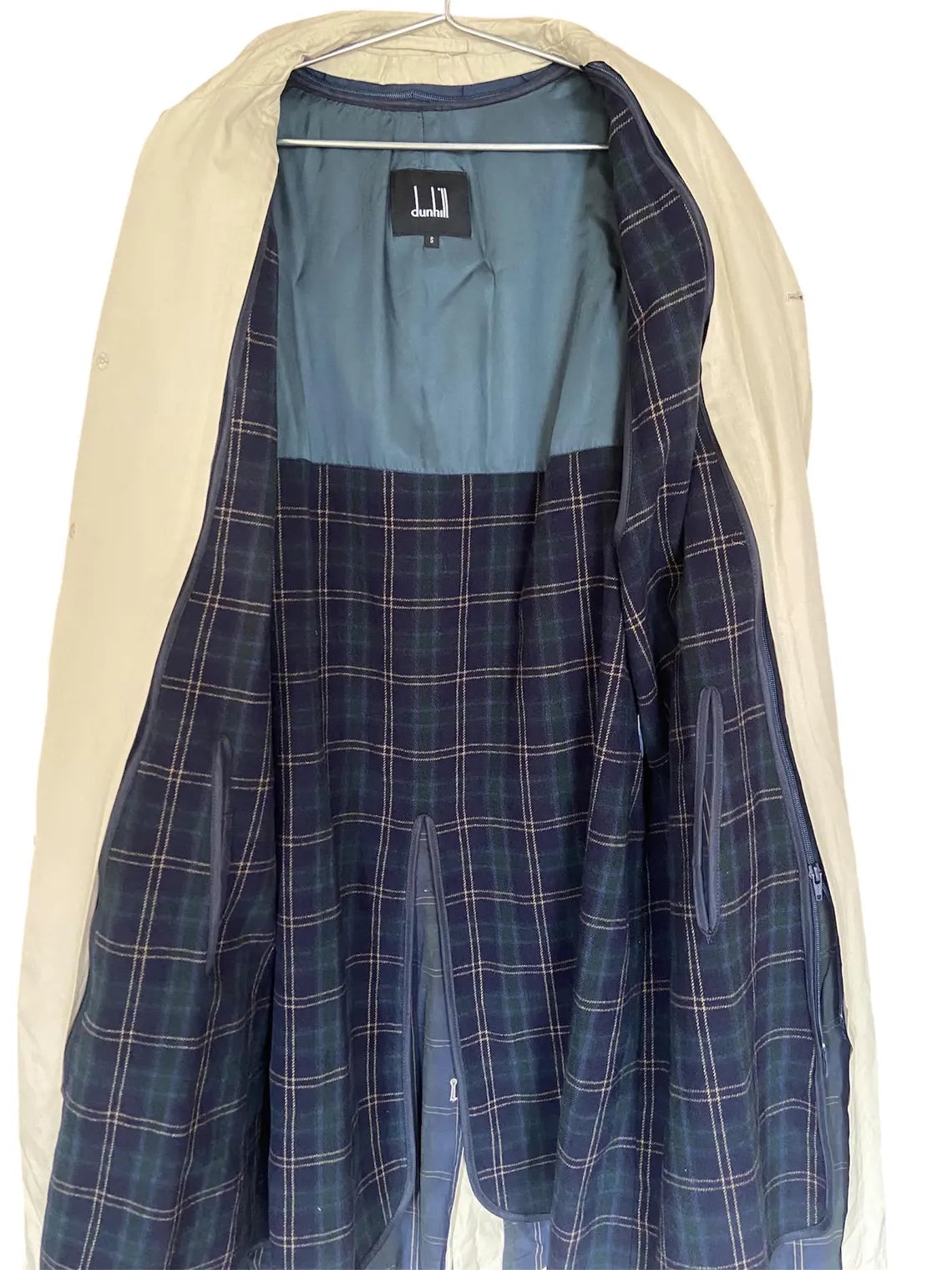 Dunhill trench