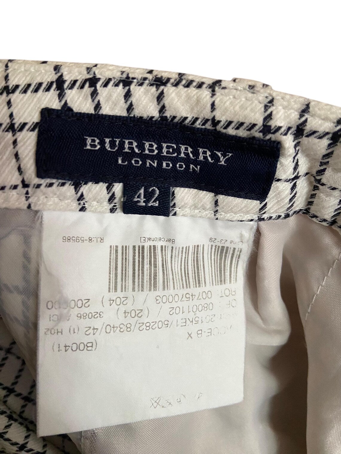 Burberry Straight Leg Pants for Women | White and Blue Plaid Ankle Pants | Size M | British Designer Fashion