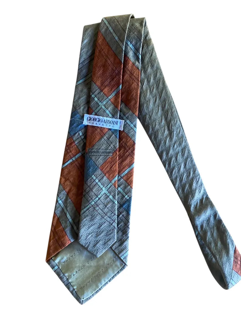 Vintage tie Giorgio Armani.