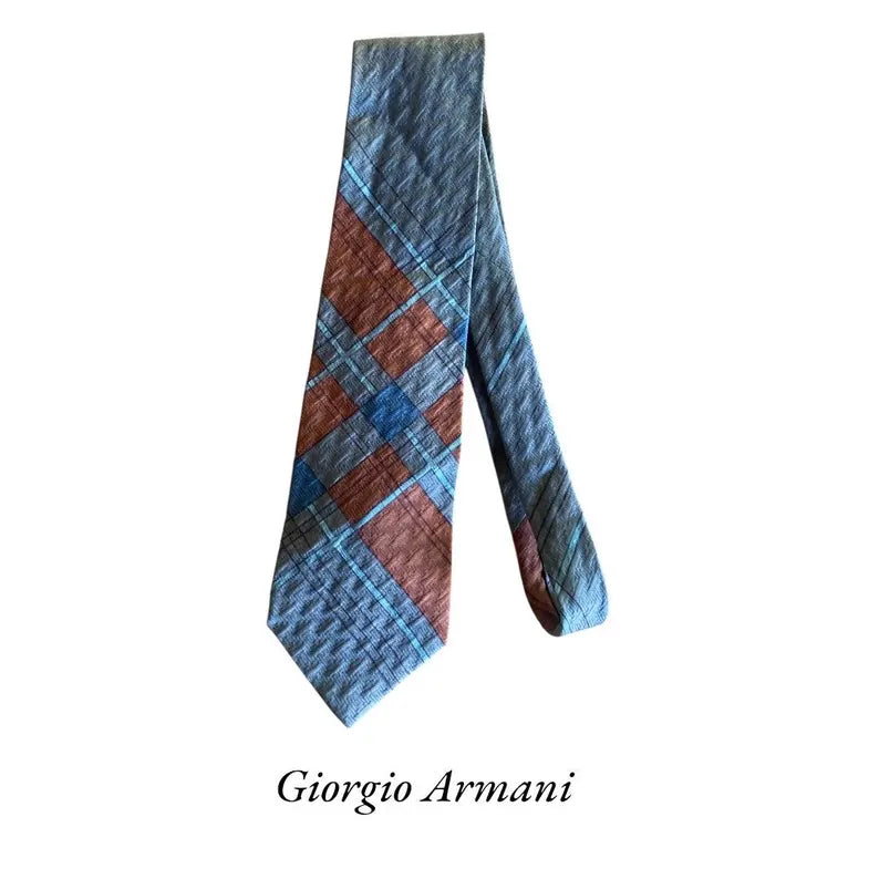 Vintage tie Giorgio Armani.